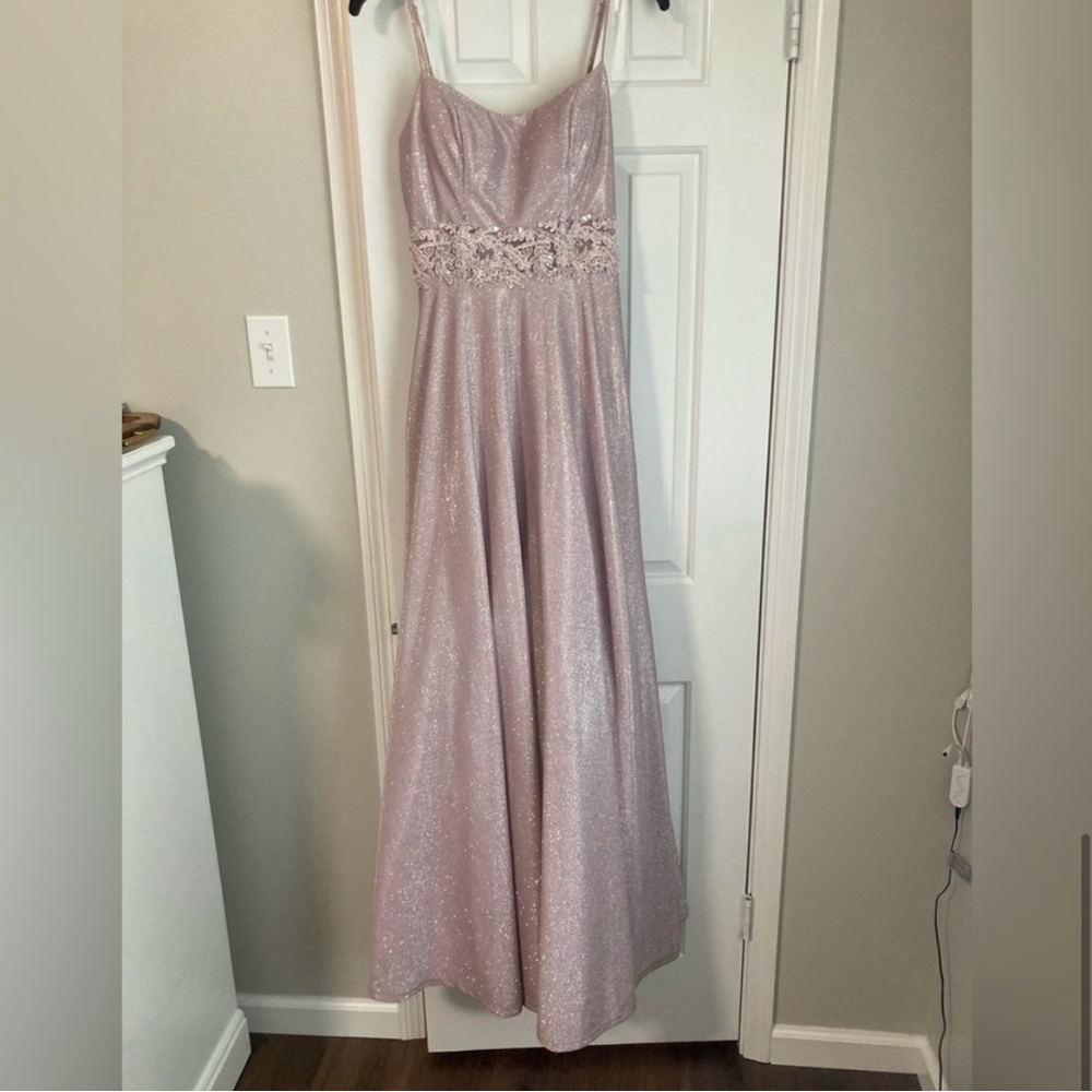 City Vibe | Size small | sparkley pink dress
